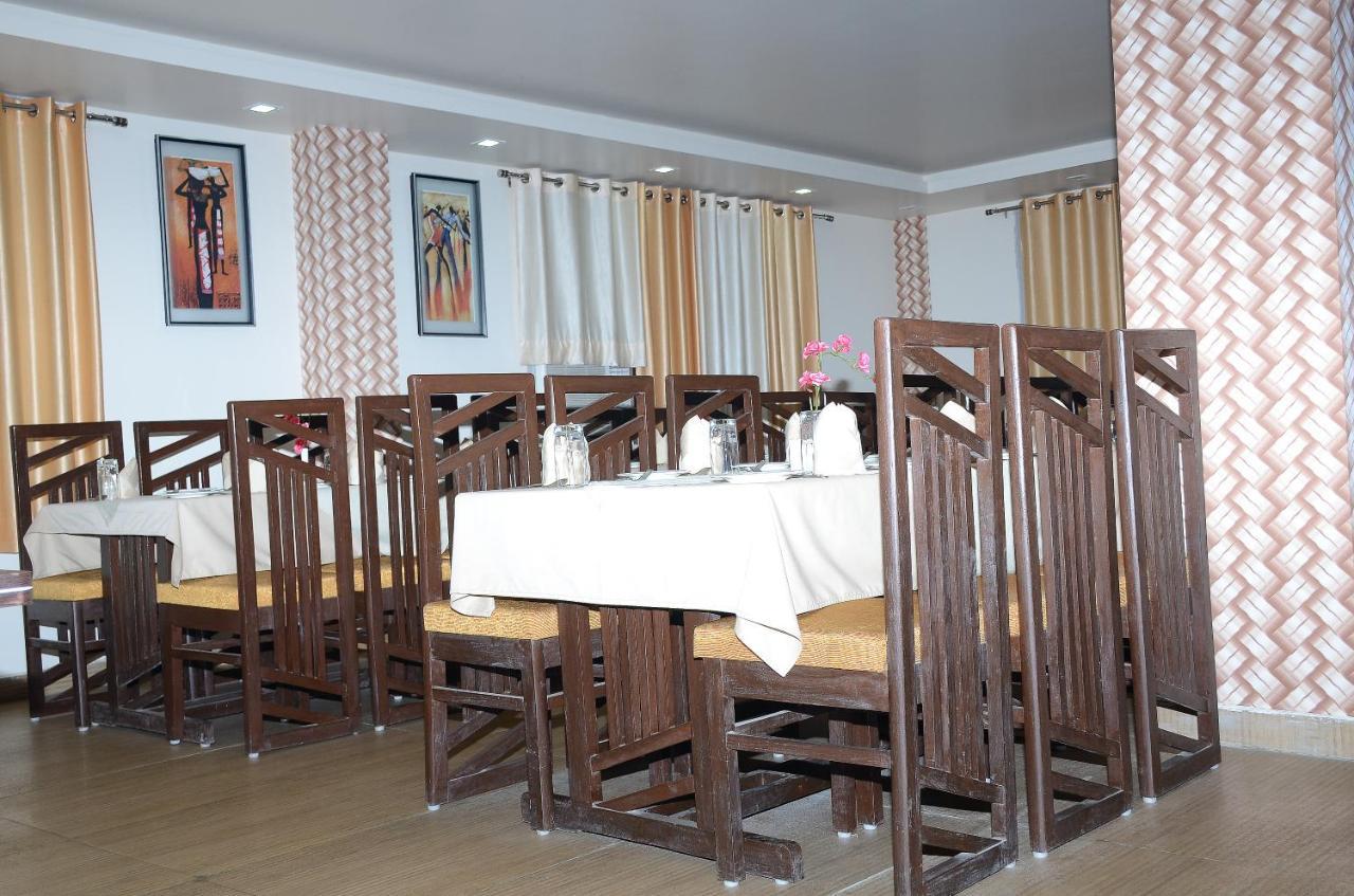 Vaishnavi Clarks Inn Buxar Εξωτερικό φωτογραφία